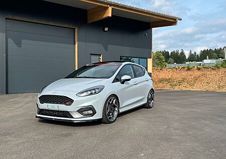 Ford Fiesta ST mit Leder Exclusiv, Milltek, Maxton