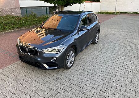 BMW X1 xDrive18d/Navi/Kamera/ParkPilot