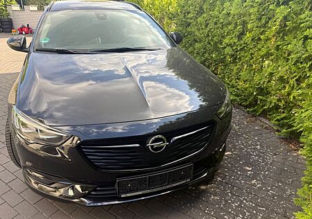 Opel Insignia Sports Tourer OPC Line
