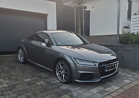 Audi TT Coupe 2.0 TFSI S tronic quattro -
