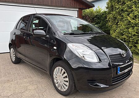 Toyota Yaris 1,0-l-VVT-i -