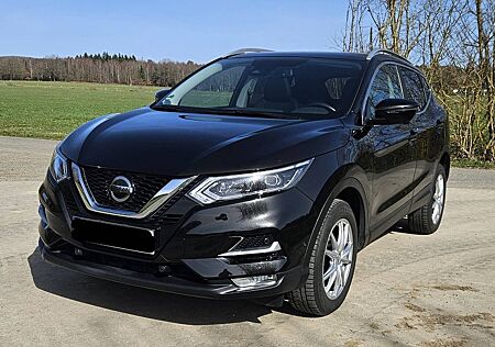 Nissan Qashqai 1.3 DIG-T Tekna Pano 19Z 360° 159PS