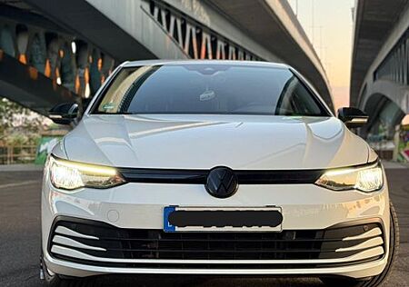 VW Golf Volkswagen 1.5 eTSI OPF 110kW DSG Life Life