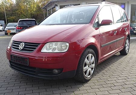 VW Touran Volkswagen 1.6 FSI Basis
