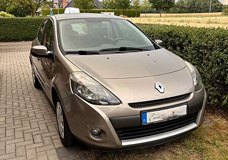 Renault Clio III Mk. 2 1.2 16V Expression