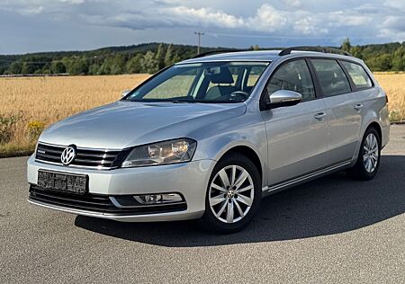 VW Passat Variant Volkswagen BlueMotion*Navi*6Gang*EU5*SHZ*