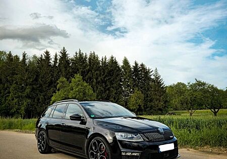 Skoda Octavia 2.0 TSI DSG RS Combi RS