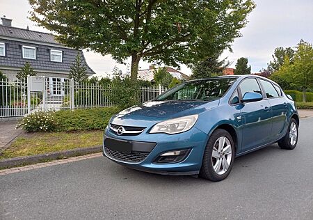 Opel Astra 1.7 CDTI 81kW Active Active