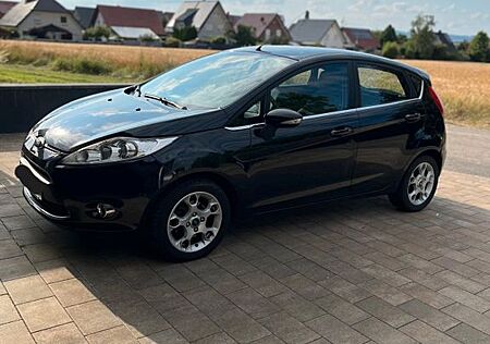 Ford Fiesta 1,6 TDCi 70kW DPF Titanium Titanium