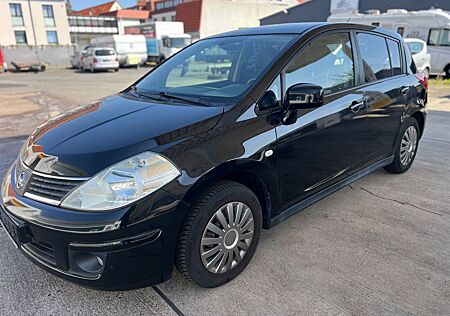Nissan Tiida Acenta