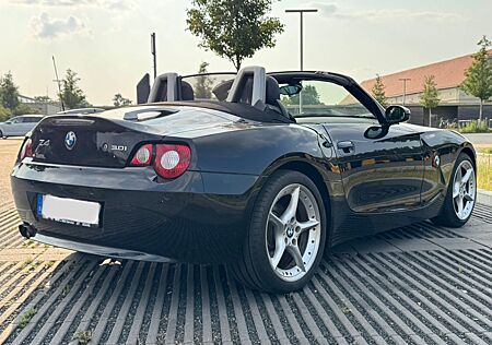 BMW Z4 3.0i SH Mischb. SP108 Leder Hardtop Alarm
