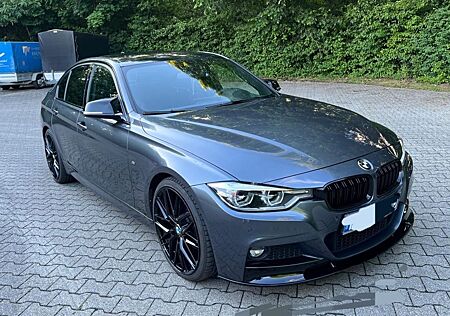 BMW 330i M Sport Paket & M-Performance Paket