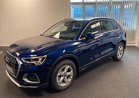 Audi Q3 35 TFSI S tronic adv. S line LED Nav AHK