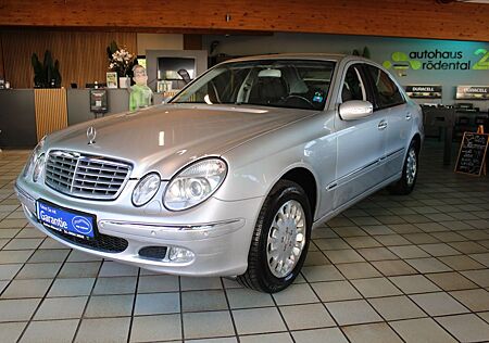 Mercedes-Benz E 220 Lim. *ELEGANCE*AUTOMATIK*1HAND*PDC*