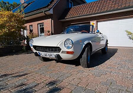 Fiat 124 Spider Euro Modell verzinkt