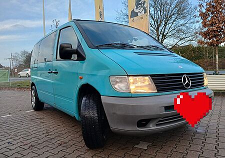 Mercedes-Benz Vito 110 Turbo Diesel 4 Zielinder Alte Motor