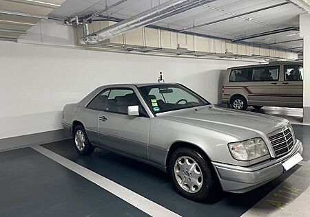 Mercedes-Benz E 200 W124 Coupé
