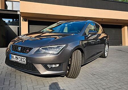 Seat Leon ST 1.8 TSI 132kW Start&Stop FR DSG FR