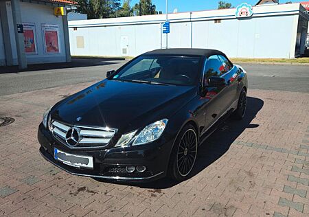 Mercedes-Benz E 200 Cabriolet BlueEFF. ELEGANCE ELEGANCE