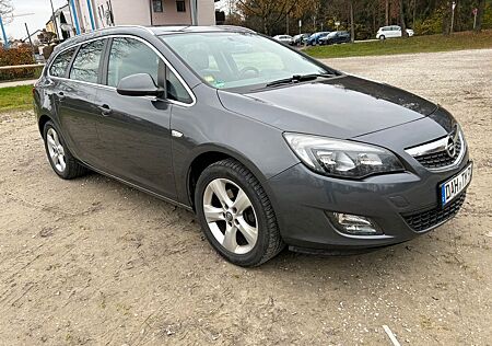 Opel Astra J Sportstourer 2,0 CDTi