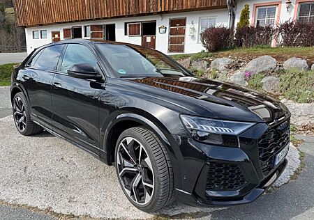 Audi RS Q8 RSQ8 TFSI quattro tiptronic -