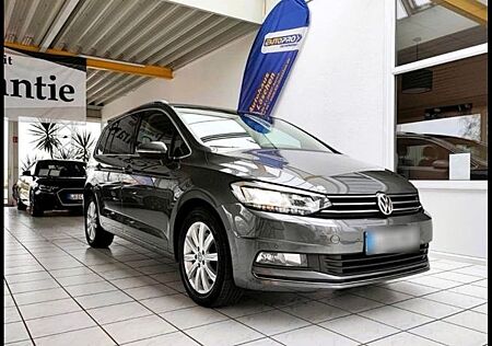 VW Touran Volkswagen 2.0 TDI SCR 140kW DSG Highline Highline