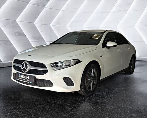 Mercedes-Benz A 250 e Plug In Hybrid KLIMAAUT SHZ PDC