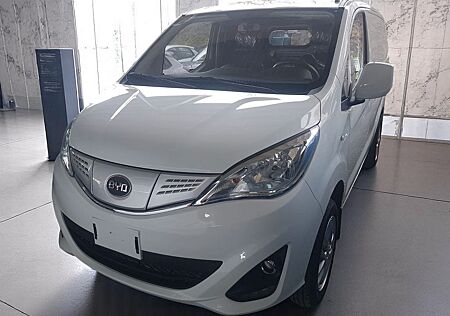 BYD ATTO 3 ETP3 100 kW 45kWh Kamera Leder AluB. 7"Touch