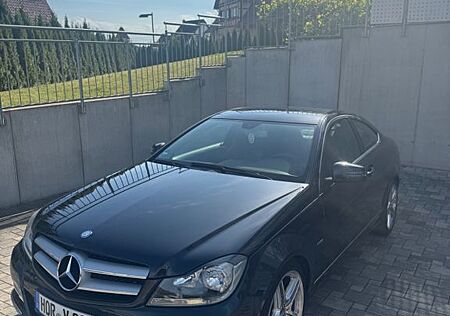 Mercedes-Benz C 180 BlueEFFICIENCY Coupé Edition 1 Edition 1