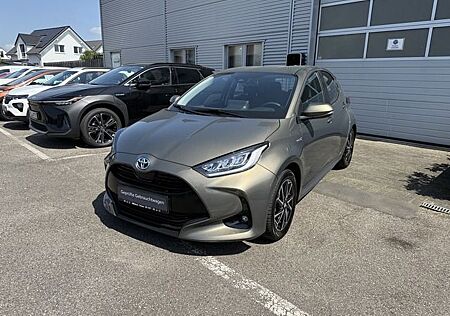 Toyota Yaris Hybrid Team D