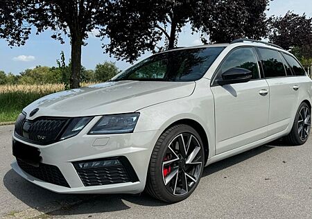 Skoda Octavia 2.0 TSI DSG VRS LPG 8xALU AHK ATEMP