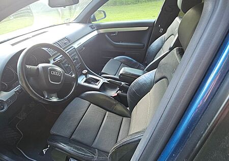 Audi A4 QB 6 - T FSI 2,0 Quattro