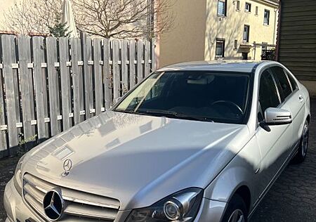 Mercedes-Benz C 200 CDI BlueEFFICIENCY -