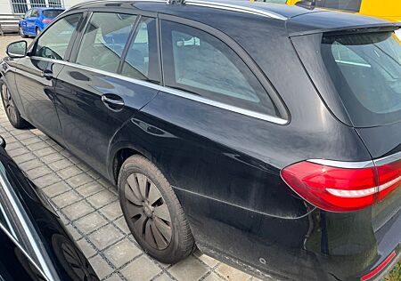 Mercedes-Benz 200 D