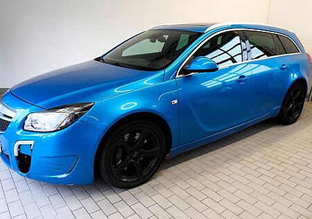 Opel Insignia Sports Tourer OPC 4x4 *Recaro*Panorama*