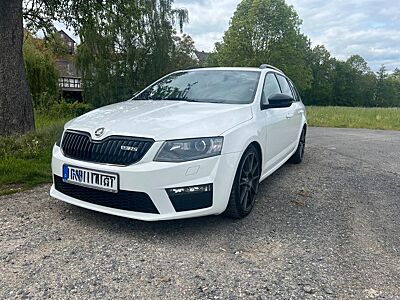 Skoda Octavia 2.0 TDI DSG RS Combi RS