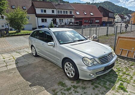 Mercedes-Benz CLK 200 Kombilimousine
