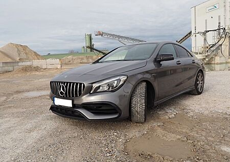 Mercedes-Benz CLA 45 AMG Mercedes-AMG CLA 45 4MATIC
