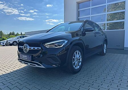 Mercedes-Benz GLA 250 e STYLE 1.3 PHEV 8-DCT 2WD AHK Business-
