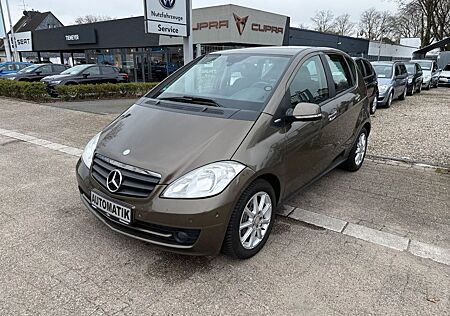 Mercedes-Benz A 180 Automatik Tempo. CarPlay Parkpilot Allwett