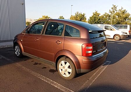 Audi A2 1.4*SHZ*KLIMA*TÜV 11/26*NEUE ALLWETTERREIFEN*