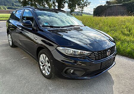 Fiat Tipo gebraucht kaufen Fiat Tipo Easy AHK SHZ Navi BT