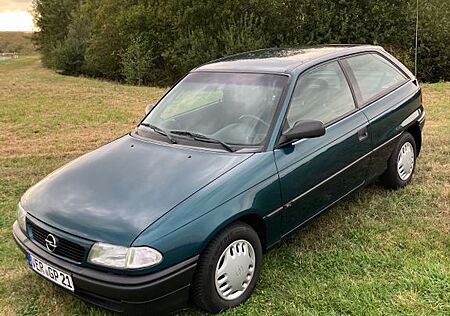 Opel Astra 1.6 GL GL