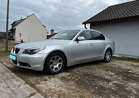 BMW 520i - E60