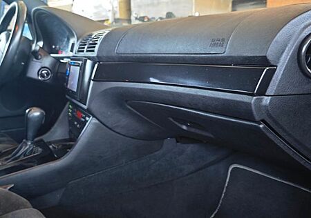 BMW 520i A -