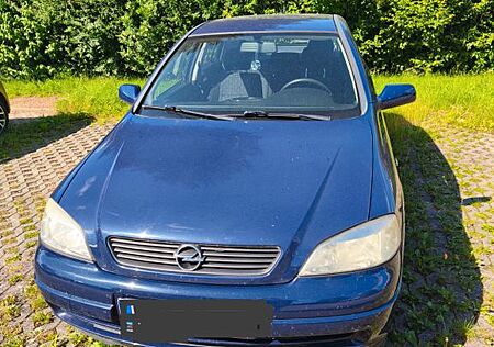 Opel Astra 1.6 Edition 100 Classic Edition 100 Cl...