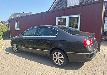 VW Passat Volkswagen 2.0 TDI DPF DSG 125kW Comfortline Com...
