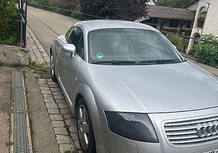 Audi TT Coupe 1.8T -
