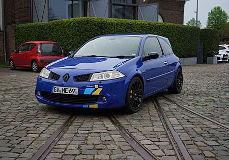 Renault Megane 2RS F1 - Team Edition Limitiert RHD