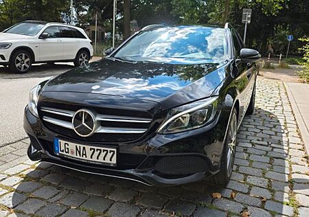Mercedes-Benz C 220 d 4MATIC T AVANTGARDE Autom. AVANTGARDE